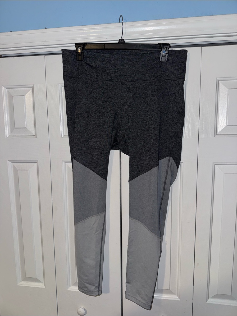 Old Navy Active Heathered Charcoal Leggings